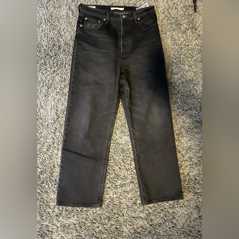 Levi’s Ribcage Straight Ankle Jeans